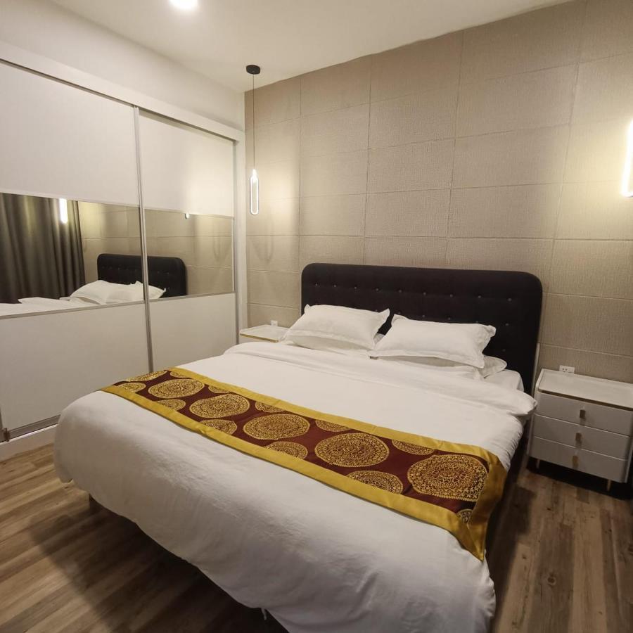 Mega Inn Kuching Exterior photo